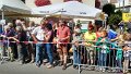 16 Nach der ersten Gruppe wird schon gespannt auf die naechsten gewartet